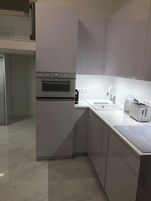 Colton West Deluxe Apartment Budapest Extérieur photo